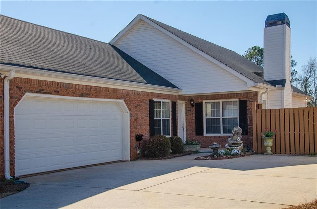 165 Woodgate Circle, Fayetteville, GA 30214 — most recent listing photo