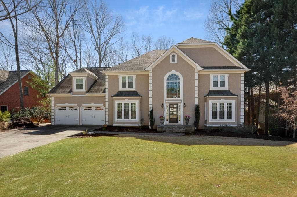 5 bedroom, 4,649 sq ft single family residence sold at 175 Flowing Spring Trail, Roswell, GA 30075