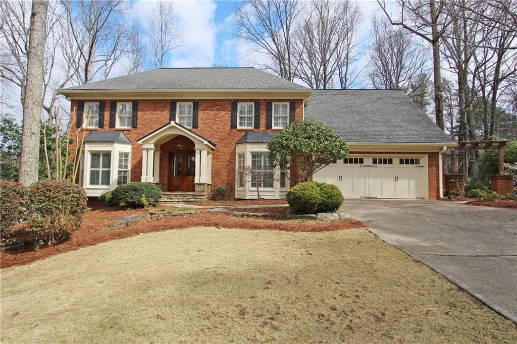 5 bedroom, 3,873 sq ft single family residence sold at 1814 Bromley Way, Roswell, GA 30075