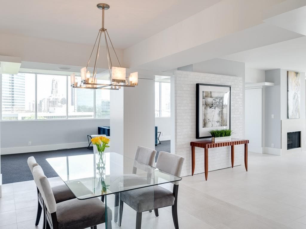 3 bedroom, 3,020 sq ft condominium sold at 3530 Piedmont Road PH-1, Atlanta, GA 30305