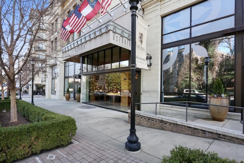 2233 Peachtree Road 2233, Atlanta, GA 30309 — most recent listing photo