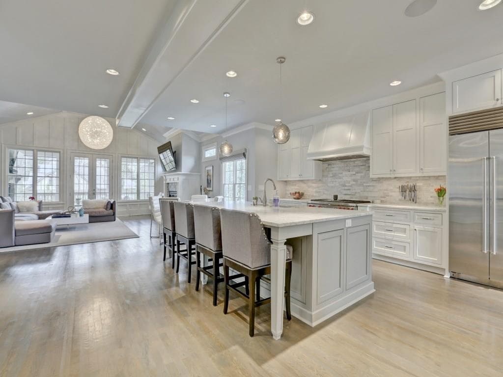 4 bedroom, 4,720 sq ft single family residence sold at 1476 N Highland Avenue, Atlanta, GA 30306
