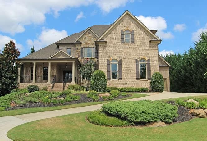 5 bedroom single family residence sold at 8615 Colonial Place, Duluth, GA 30097