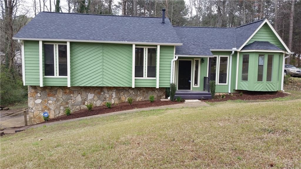 3 bedroom single family residence sold at 4530 Cascade Road, Atlanta, GA 30331