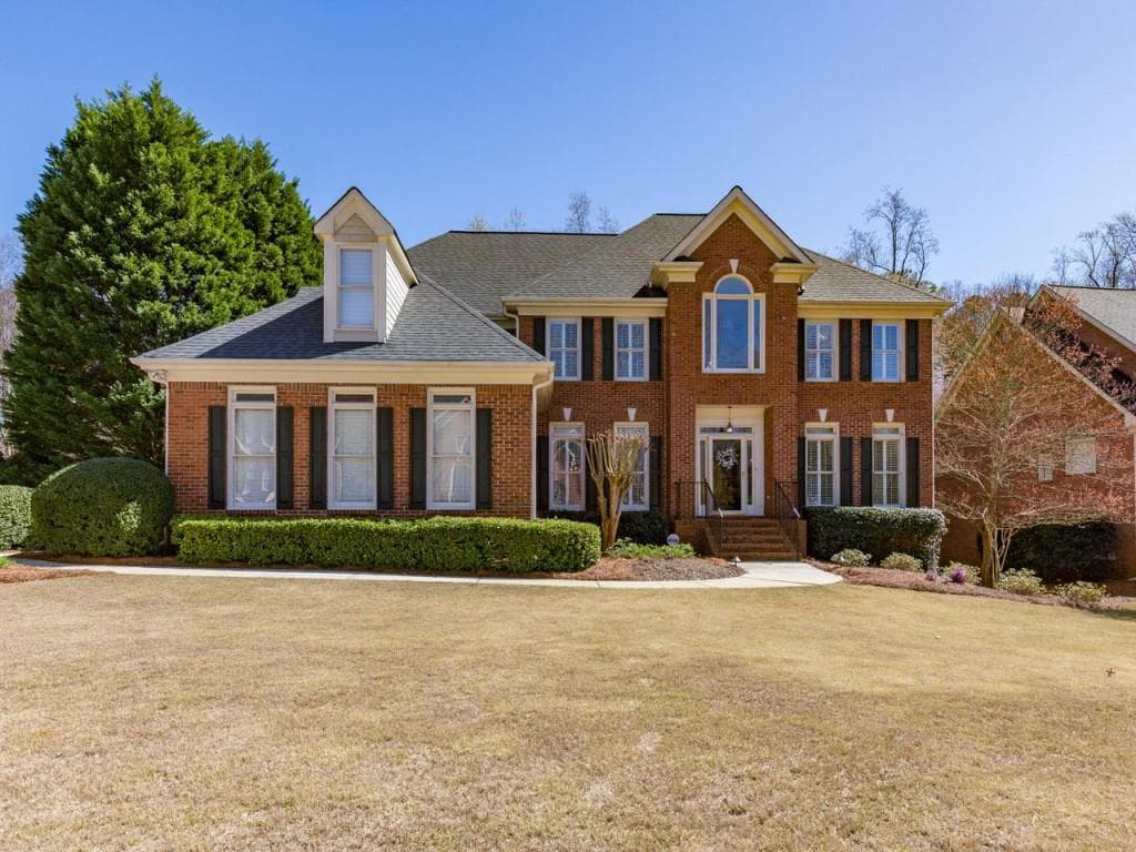 5 bedroom, 5,212 sq ft single family residence sold at 1232 Chadwick Lakes Drive, Lawrenceville, GA 30043