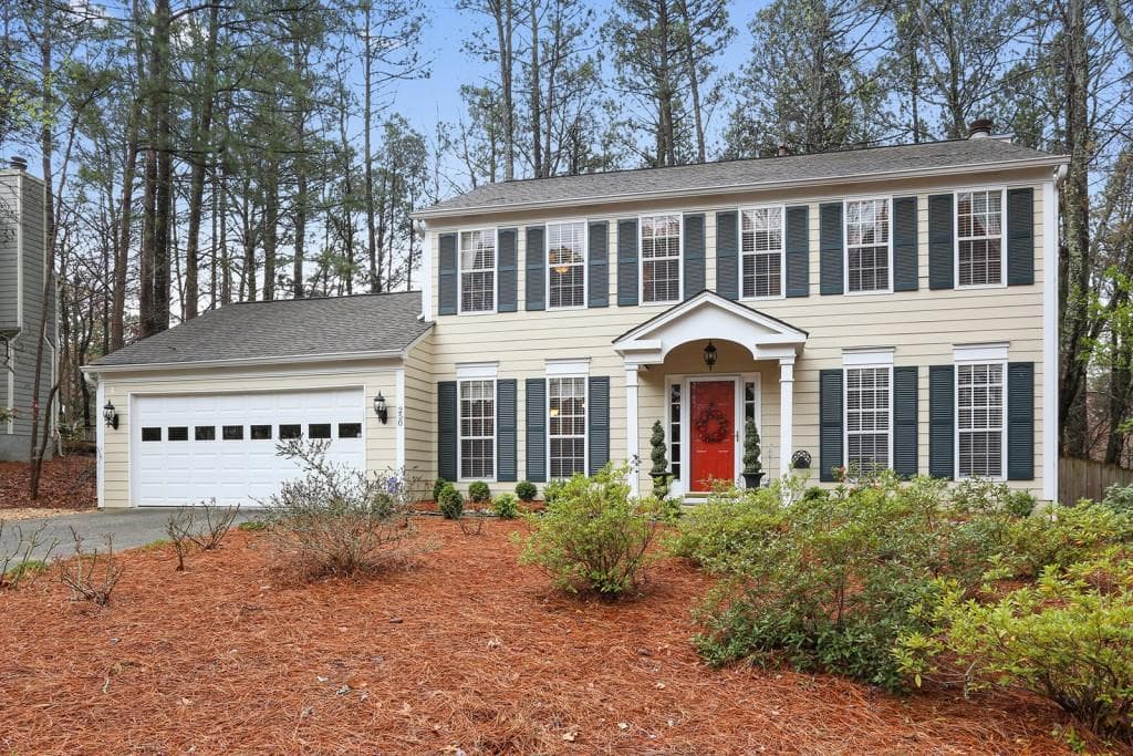 4 bedroom, 1,632 sq ft single family residence sold at 250 Crab Orchard Way, Roswell, GA 30076