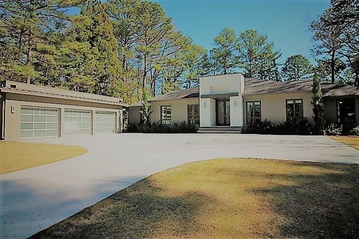 488 Dogwood Circle, Norcross, GA 30071 — most recent listing photo