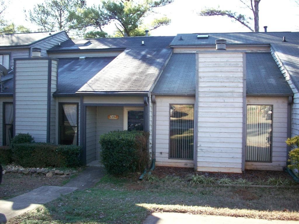 246 Heathersett Drive, Marietta, GA 30064 — most recent listing photo