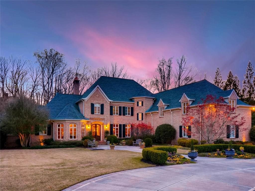 5 bedroom single family residence sold at 4167 Randall Court, Atlanta, GA 30327