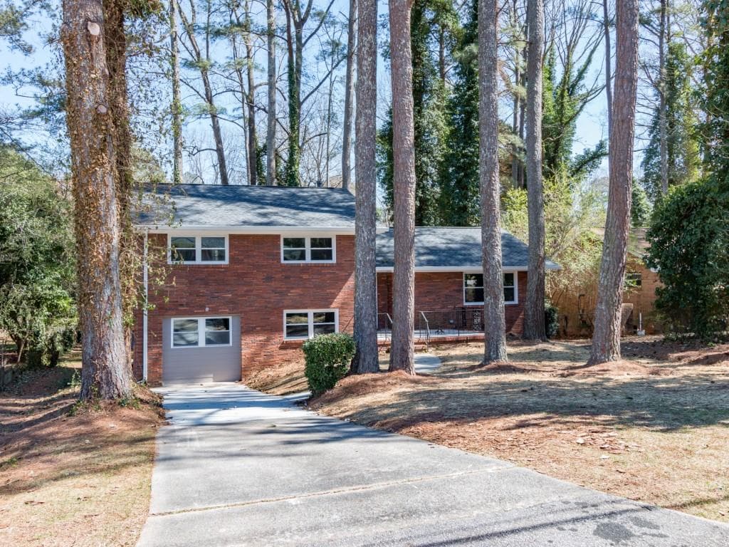 1920 La Mesa Lane, Decatur, GA 30032 — most recent listing photo