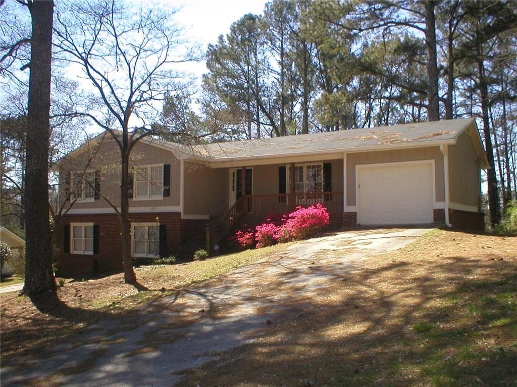 3 bedroom single family residence sold at 625 COUNTRY CLUB Drive, Monroe, GA 30655
