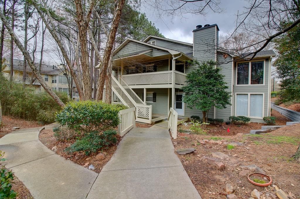 505 Vicksburg Place 505, Sandy Springs, GA 30350 — most recent listing photo