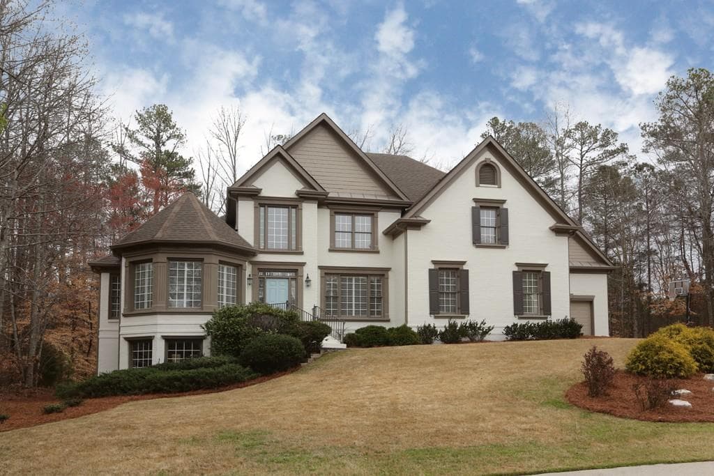 5 bedroom, 3,465 sq ft single family residence sold at 12995 Harrington Drive, Alpharetta, GA 30009