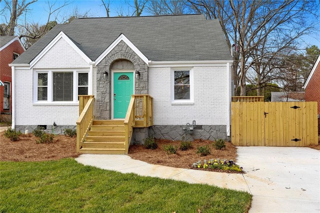 3 bedroom, 1,670 sq ft single family residence sold at 2592 Northview Avenue, Decatur, GA 30032