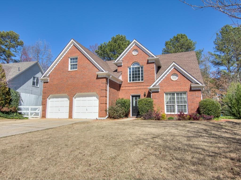 4 bedroom, 2,201 sq ft single family residence sold at 5360 Derby Chase Court, Alpharetta, GA 30005