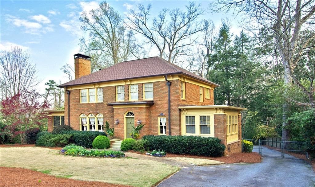 2 bedroom, 2,362 sq ft single family residence sold at 1441 Fairview Road, Atlanta, GA 30306