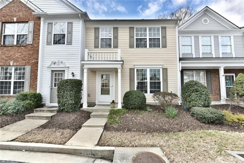 3 bedroom, 1,370 sq ft townhouse sold at 10900 Wittenridge Drive F5, Alpharetta, GA 30022