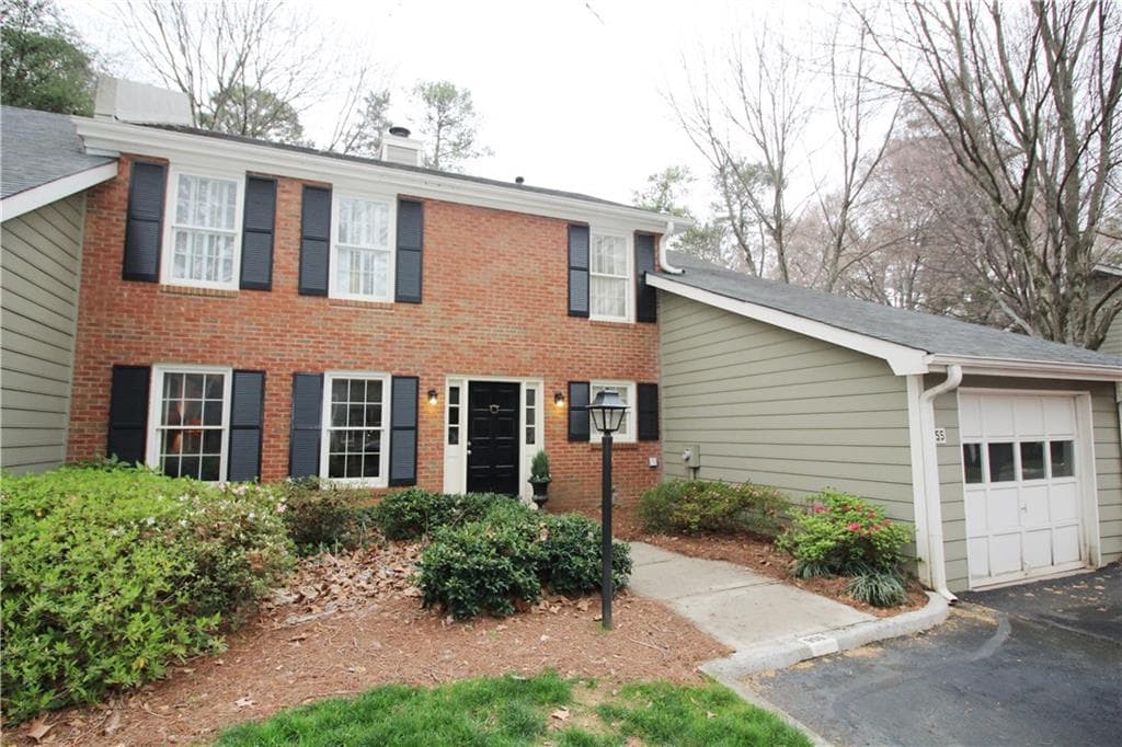 3 bedroom townhouse sold at 955 Moores Mill Road, Atlanta, GA 30327