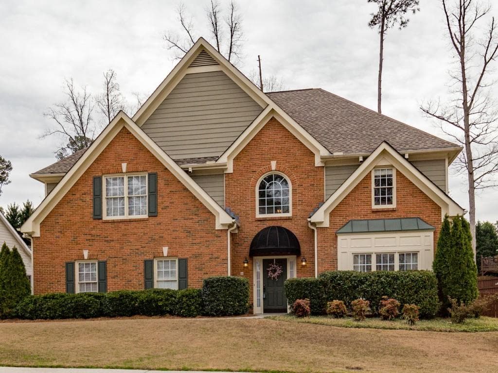 4 bedroom, 3,019 sq ft single family residence sold at 1127 Oakhurst Trail, Lawrenceville, GA 30043