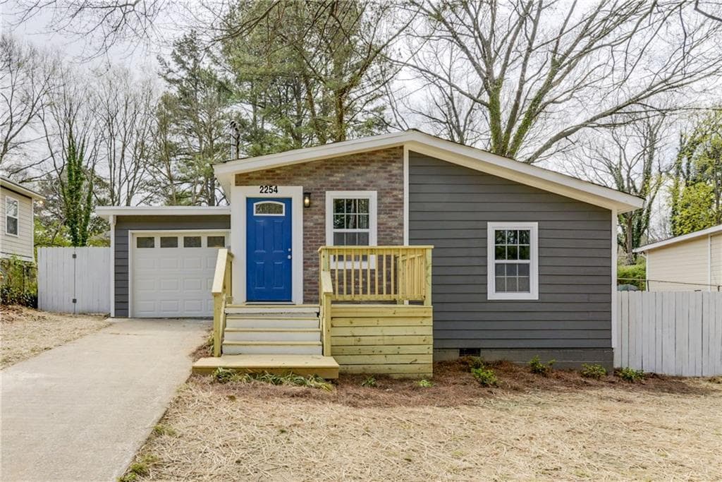 3 bedroom, 1,056 sq ft single family residence sold at 2254 Abner Place, Atlanta, GA 30318