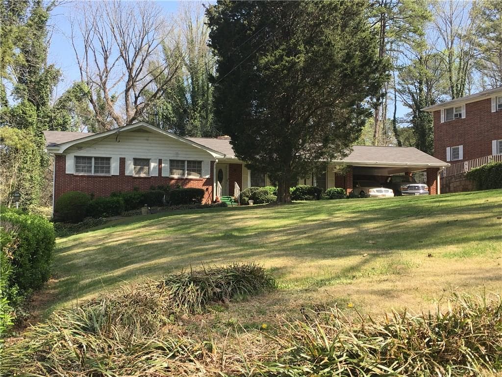 4 bedroom, 2,115 sq ft single family residence sold at 2821 Valley Heart Drive, Atlanta, GA 30318