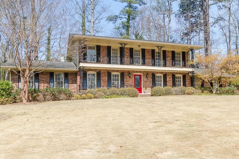 5 bedroom single family residence sold at 850 Landmark Drive, Sandy Springs, GA 30342