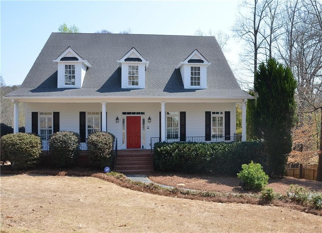 5 bedroom, 6,000 sq ft single family residence sold at 4530 Derby Lane, Smyrna, GA 30082