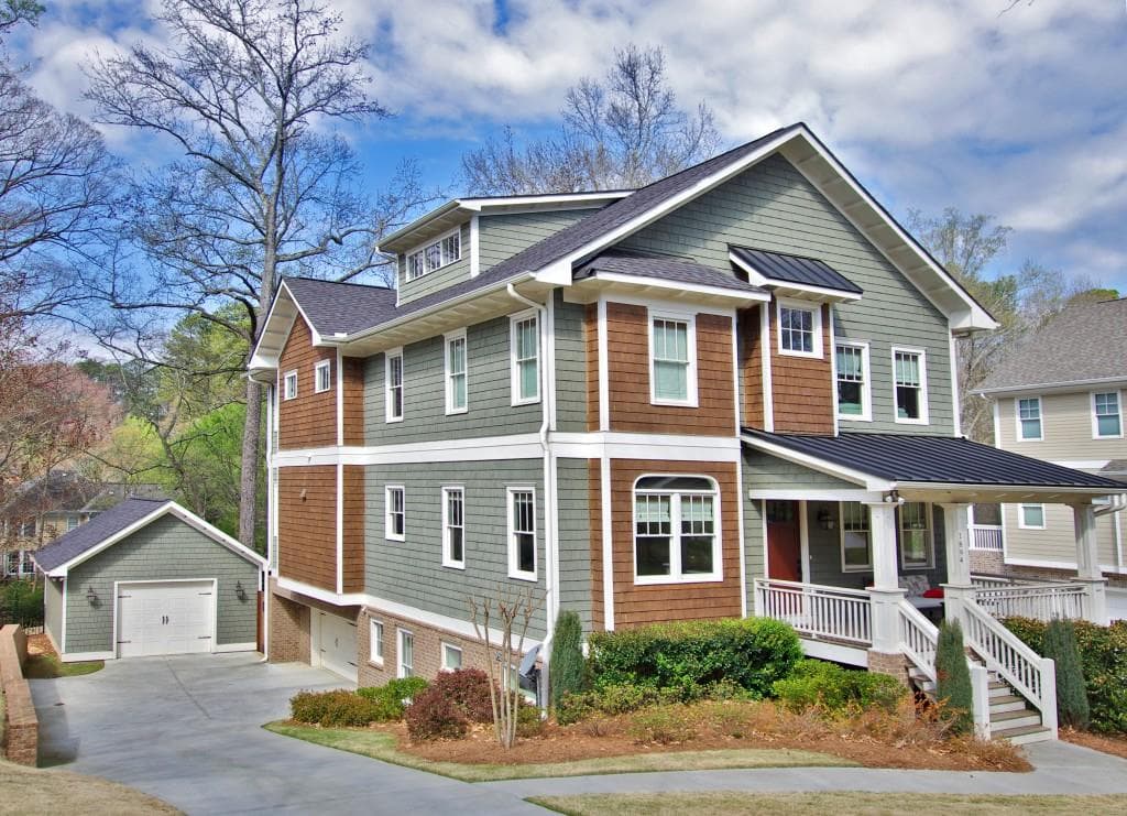6 bedroom, 3,591 sq ft single family residence sold at 1894 Wellbourne Drive, Atlanta, GA 30324