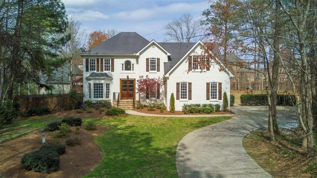 5 bedroom, 2,572 sq ft single family residence sold at 240 Crabapple Chase Court, Alpharetta, GA 30004