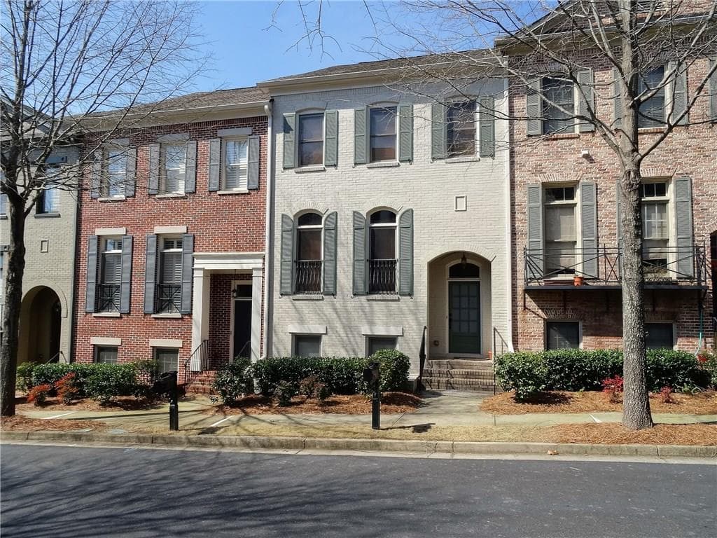 3 bedroom, 2,350 sq ft townhouse sold at 103 Ridge Way ., Roswell, GA 30076