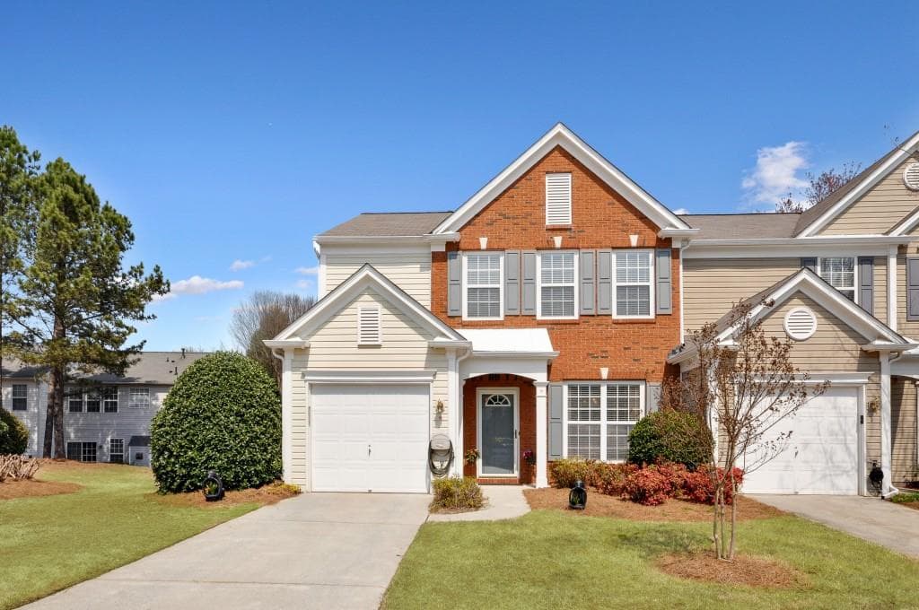 3 bedroom, 1,642 sq ft townhouse sold at 5901 Falling Water Terrace, Roswell, GA 30076