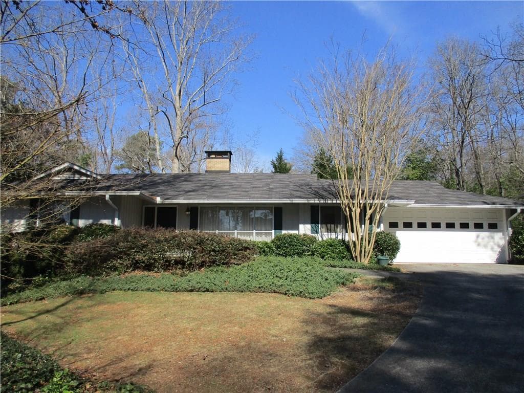 3 bedroom, 2,101 sq ft single family residence sold at 3742 Woodsong Court, Atlanta, GA 30338