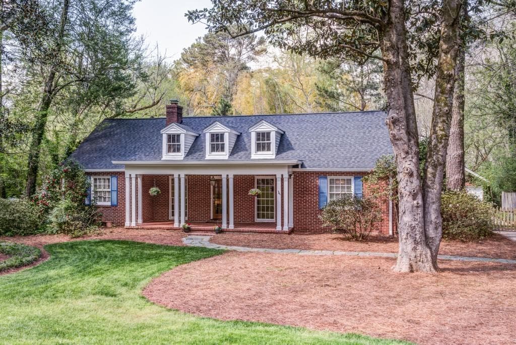 3 bedroom, 1,716 sq ft single family residence sold at 530 Mountain Way, Atlanta, GA 30342