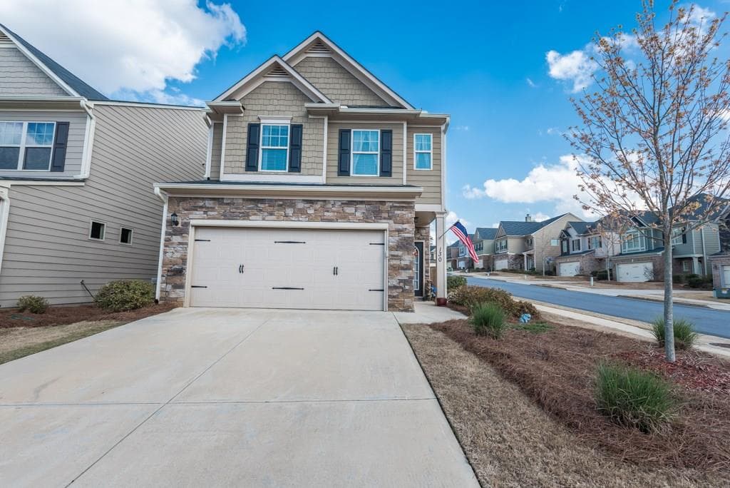 3 bedroom, 1,796 sq ft single family residence sold at 130 Village Trail, Woodstock, GA 30188