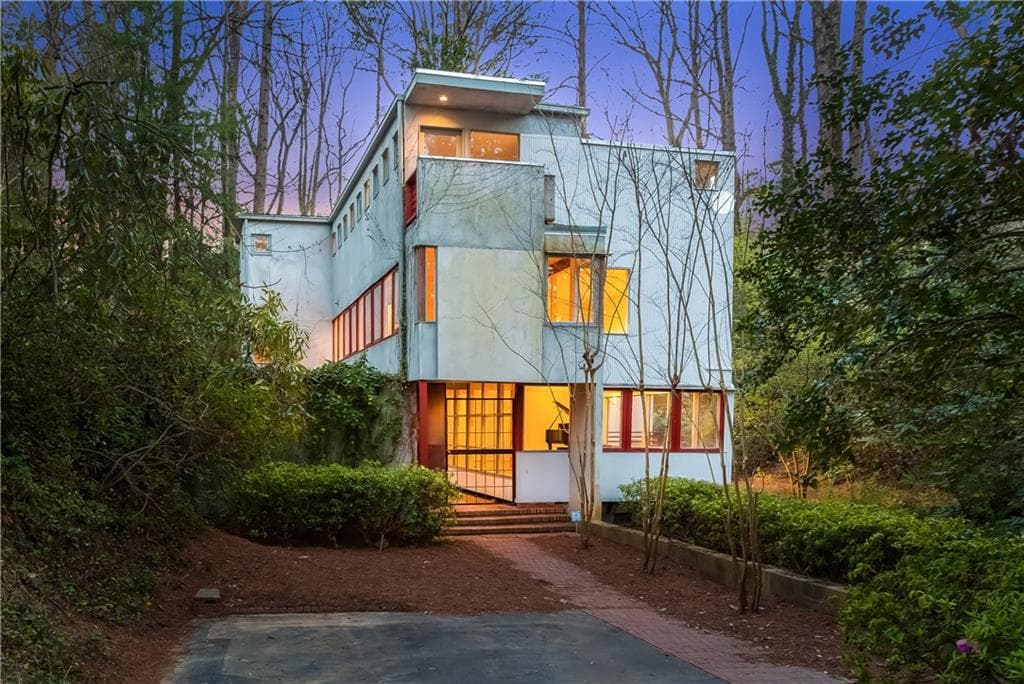 4 bedroom single family residence sold at 2154 Monterey Drive, Atlanta, GA 30318