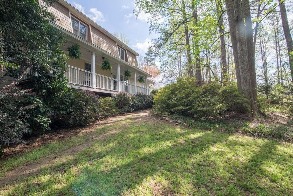 4 bedroom, 3,742 sq ft single family residence sold at 1964 Highpoint Road, Snellville, GA 30078