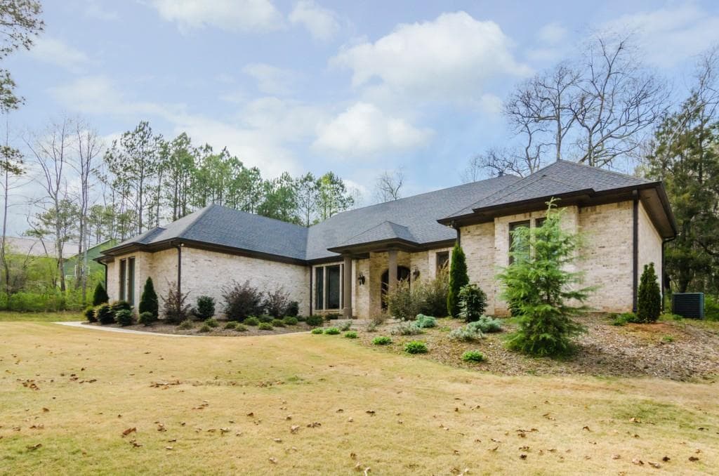 4 bedroom, 3,866 sq ft single family residence sold at 594 Henson Way, Canton, GA 30115