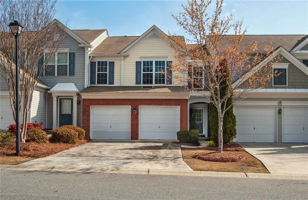 3 bedroom, 1,526 sq ft townhouse sold at 268 Regent Square, Woodstock, GA 30188