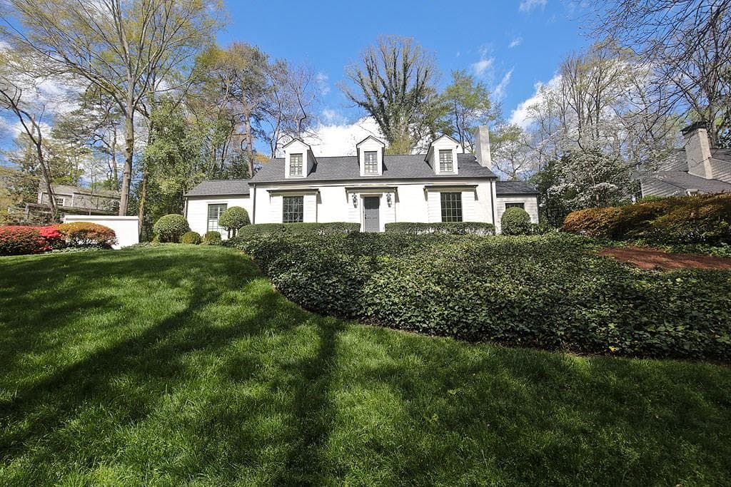 3 bedroom, 2,153 sq ft single family residence sold at 569 Spring Valley Road, Atlanta, GA 30318