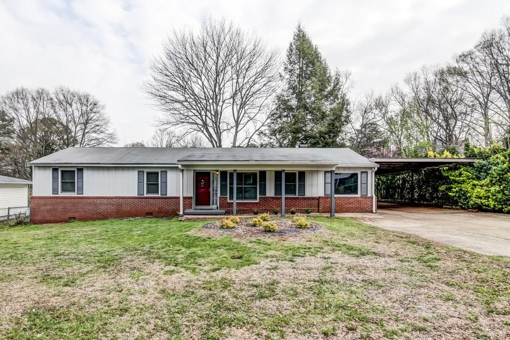 577 Weaver Drive, Marietta, GA 30066 — most recent listing photo