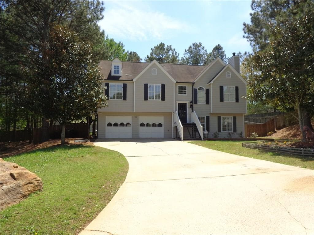 3 bedroom, 2,472 sq ft single family residence sold at 190 Colemans Bluff Drive, Woodstock, GA 30188