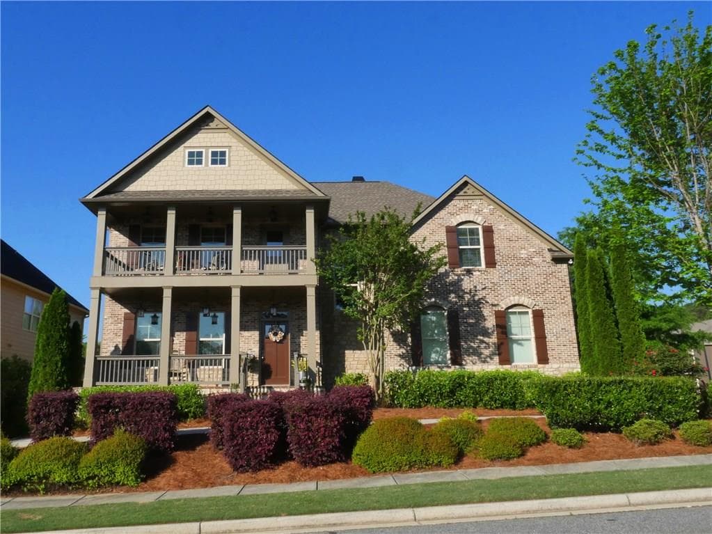 4 bedroom, 3,863 sq ft single family residence sold at 2294 Lake Cove Court, Buford, GA 30519