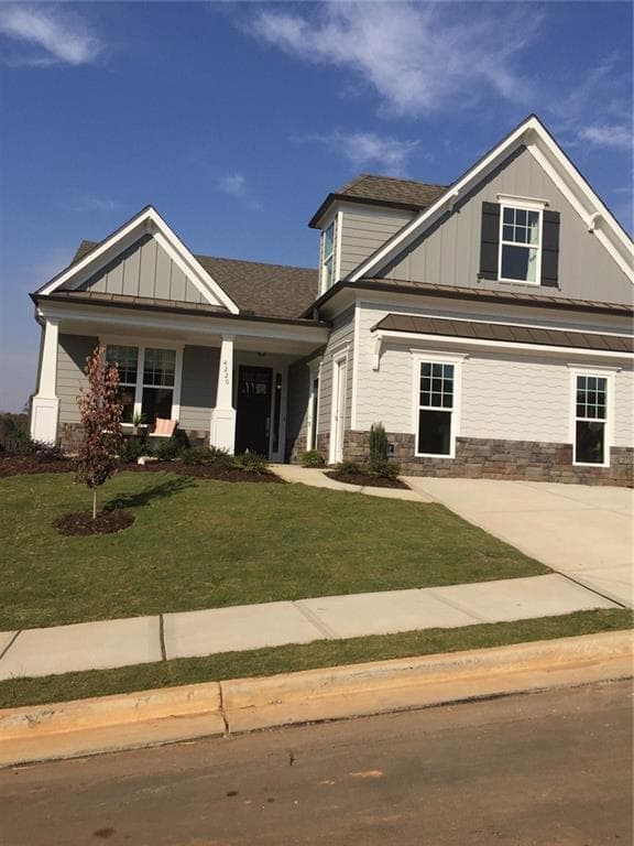 3 bedroom single family residence sold at 4310 Coolderry Drive, Cumming, GA 30040