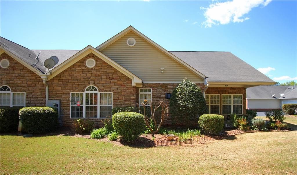 3724 Villa Springs Circle, Powder Springs, GA 30127 — most recent listing photo