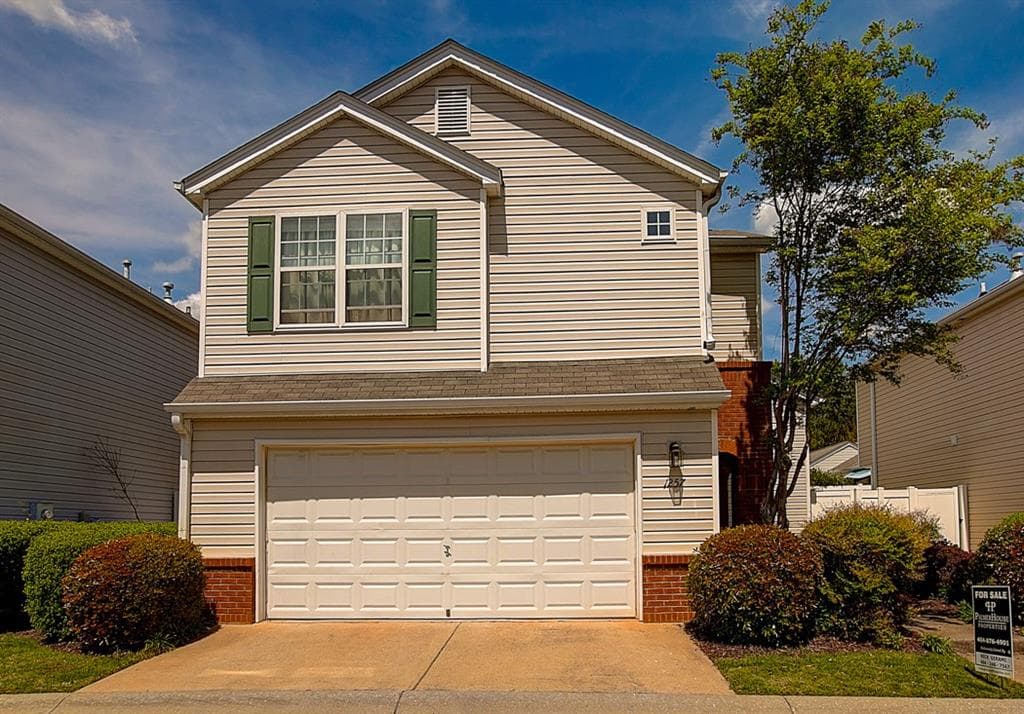 2 bedroom, 1,353 sq ft single family residence sold at 1257 W OAKS Way, Woodstock, GA 30188