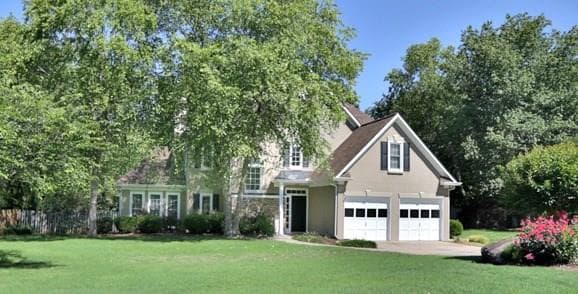 3 bedroom, 2,332 sq ft single family residence sold at 560 Bally Claire Lane, Roswell, GA 30075