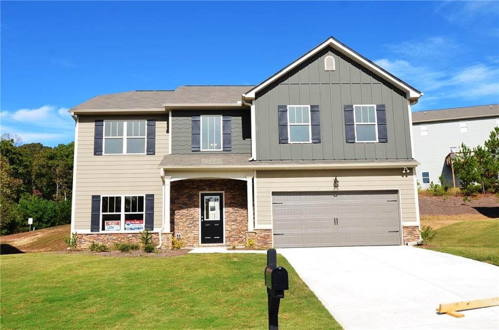 4 bedroom, 2,521 sq ft single family residence sold at 345 Stable View Loop, Dallas, GA 30132