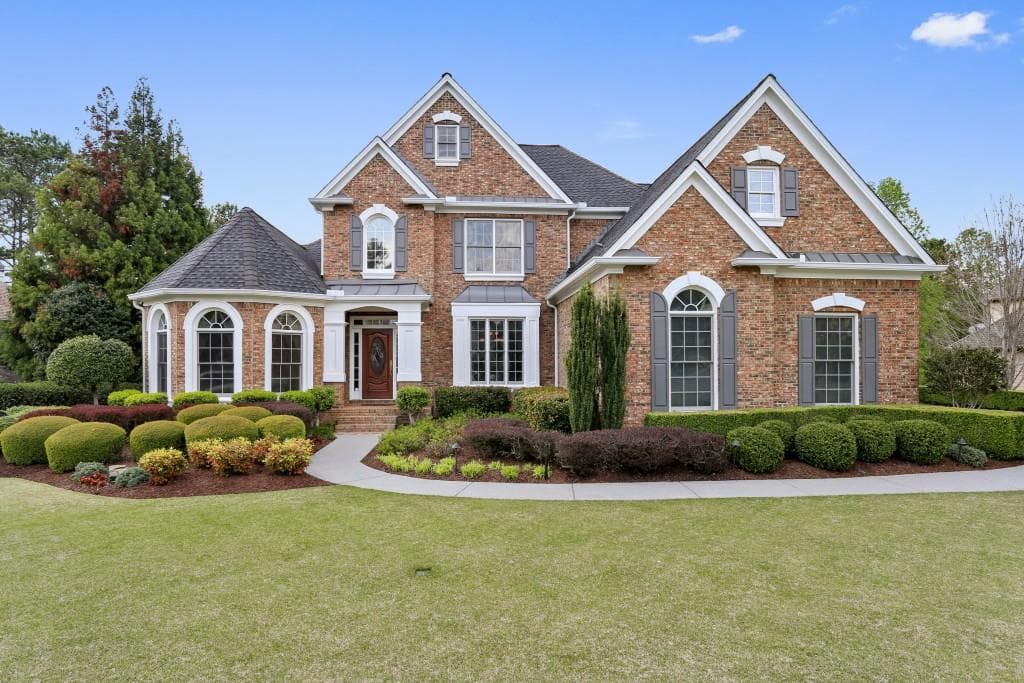 6 bedroom, 6,531 sq ft single family residence sold at 1331 Bridgemill Avenue, Canton, GA 30114