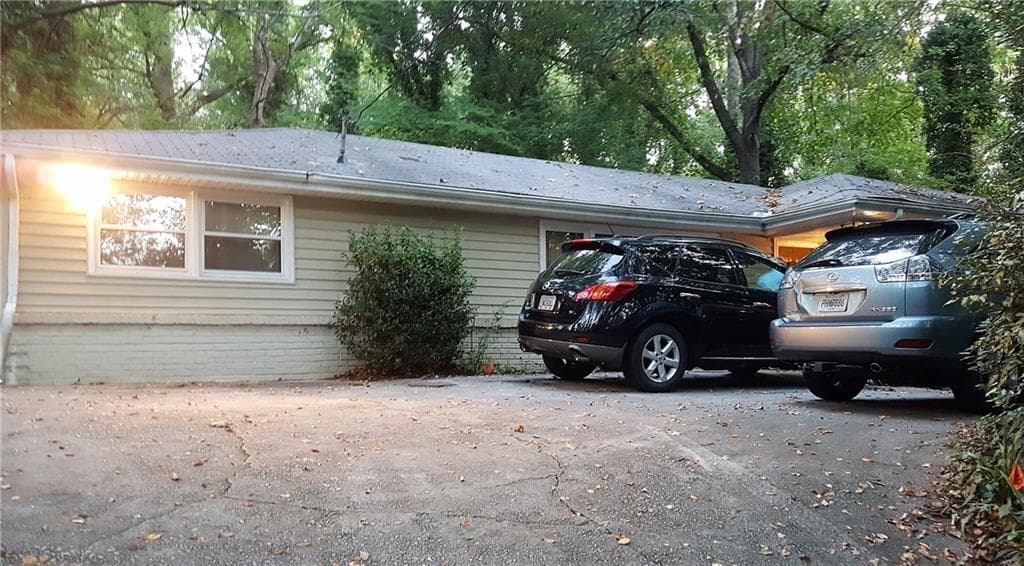 3 bedroom, 1,588 sq ft single family residence sold at 710 Windsor Parkway, Atlanta, GA 30342