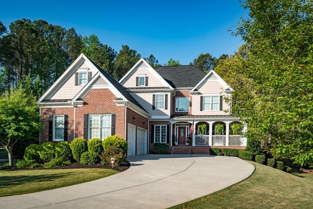 6 bedroom, 4,732 sq ft single family residence sold at 5967 Tibor Drive, Acworth, GA 30101